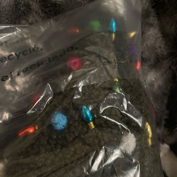 NWT Pottery Barn Dog With Christmas Tree Hat Shaped Pillow - Picture 4 of 7